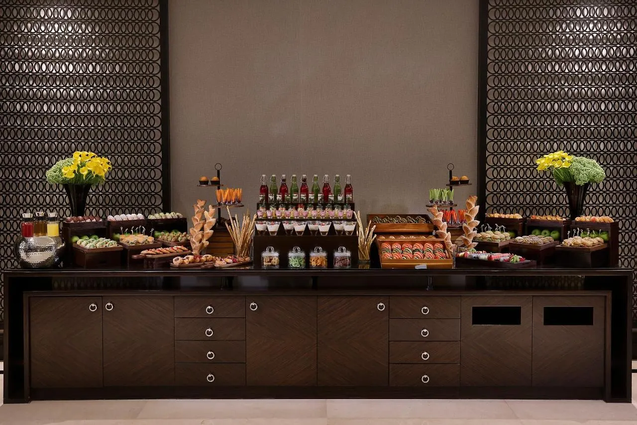 Voco - Riyadh, An Ihg Hotel - فندق فوكو الرياض, احدى فنادق مجموعة إنتركونتيننتال 5*, Riad