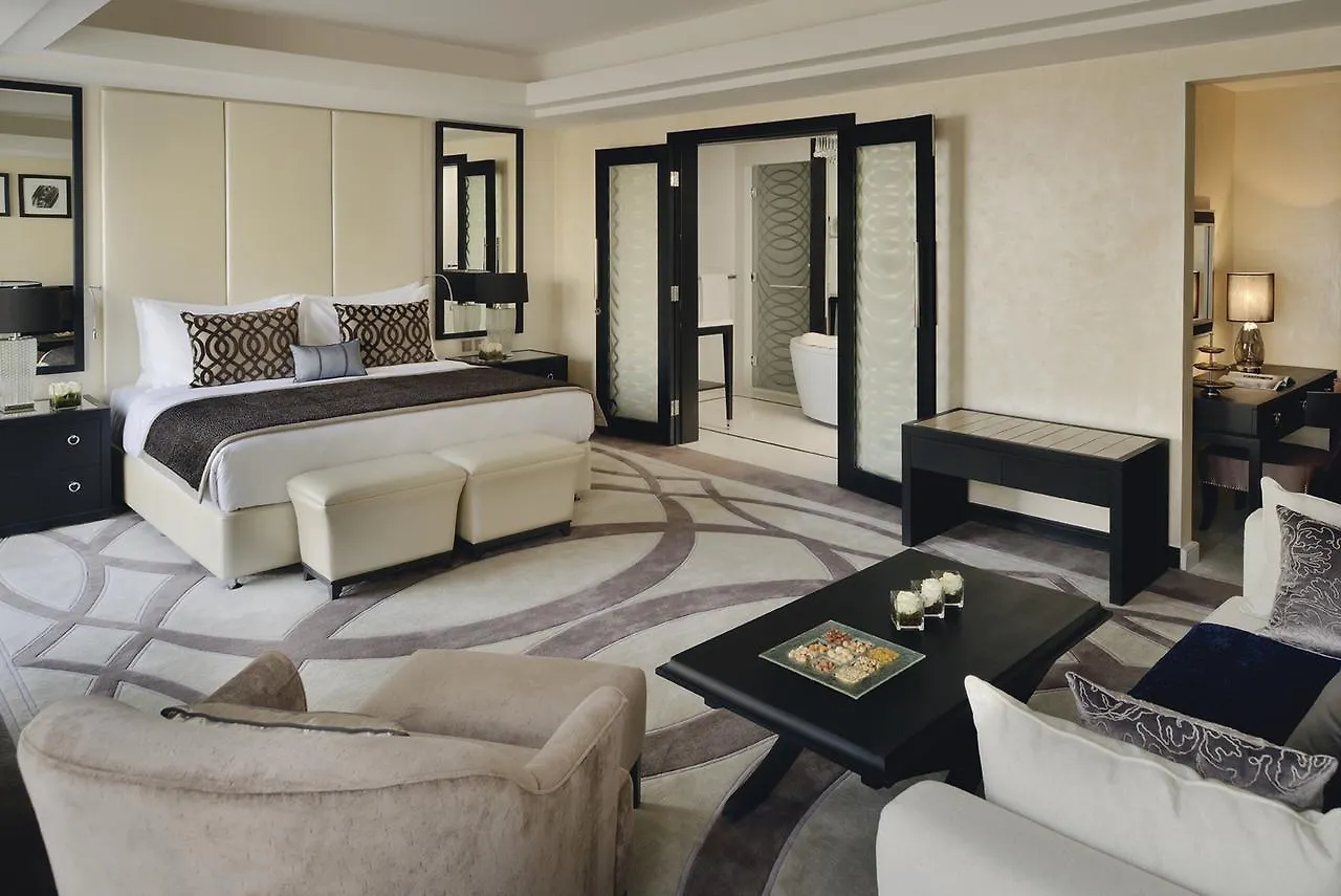 Voco - Riyadh, An Ihg Hotel - فندق فوكو الرياض, احدى فنادق مجموعة إنتركونتيننتال 5*, Riad Arabia Saudí