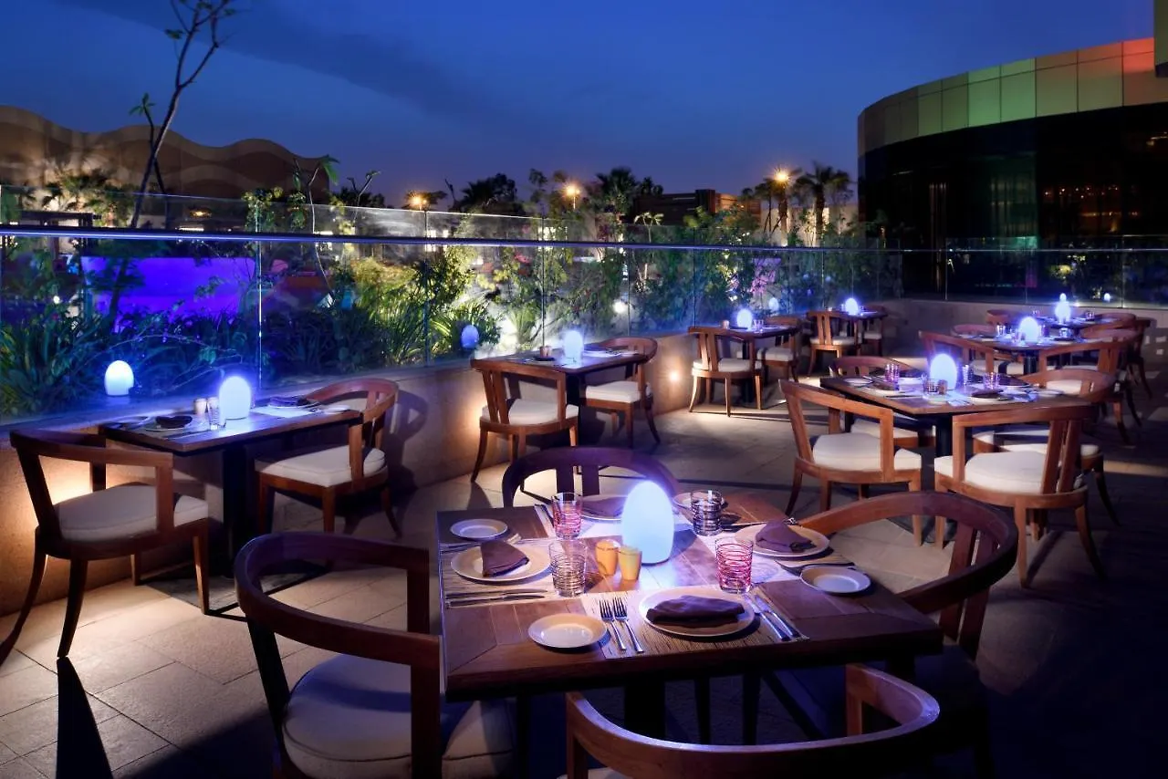 *****  Voco - Riyadh, An Ihg Hotel - فندق فوكو الرياض, احدى فنادق مجموعة إنتركونتيننتال Arabia Saudyjska